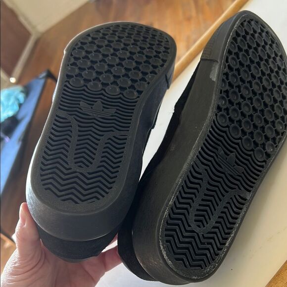 Adidas Mark Gonzales SHMOO Skate Slip On - Picture 5 of 9